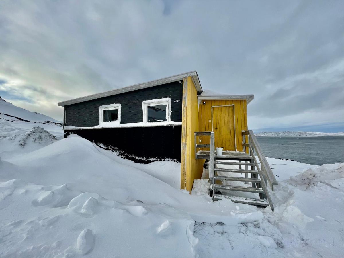 Inuk Hostels Nuuk Exterior foto